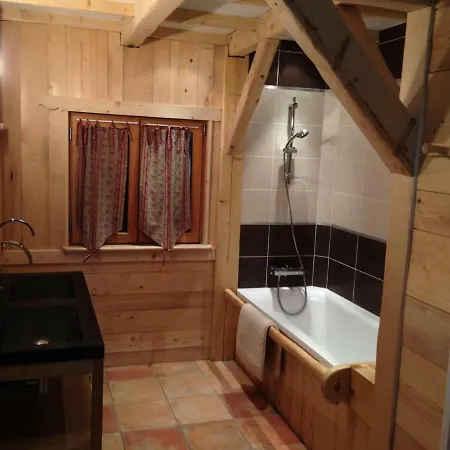 Chalet Au Sur Les Pistes 86490 Cordon